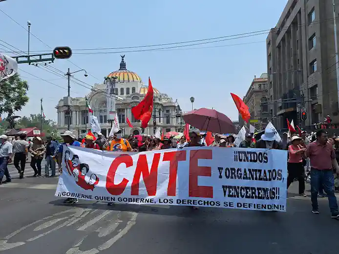 CNTE: Maestros de la presión