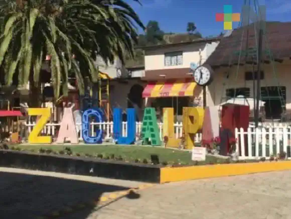 Regidora de Zacualpan acusa violencia de género por parte del alcaldeAlcalde de Zacualpan obstaculiza labor de regidora; acusa violencia en razón de género