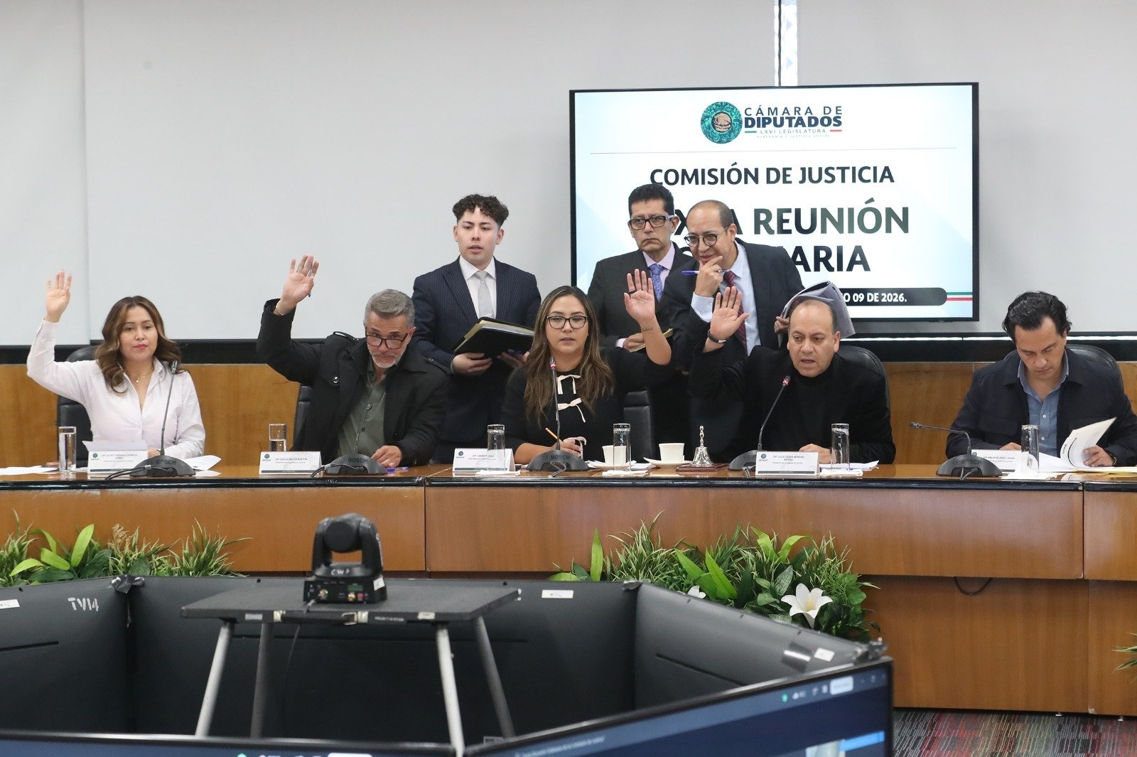 Comisión de Justicia aprobó tipificar como delito la suplantación de identidad digital
