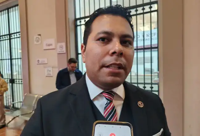 Cerca de 180 policías municipales de Xalapa realizarán exámenes de control y confianza