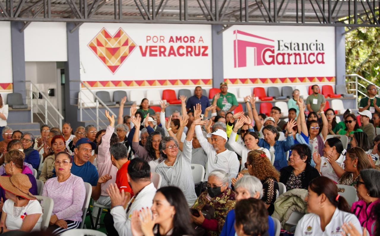 DIF Xalapa fomenta bienestar, convivencia y participación de las personas adultas mayores