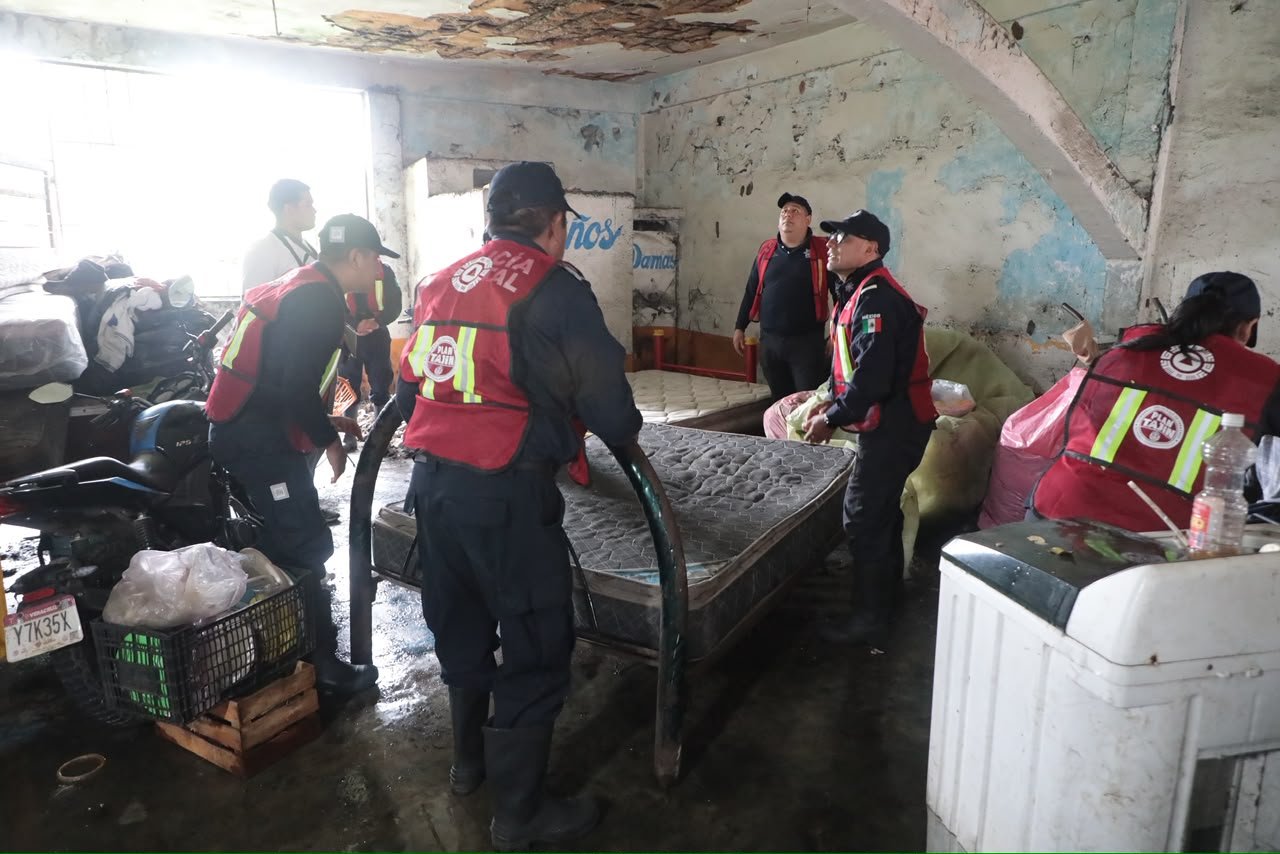 Tras evacuación preventiva, familias reciben resguardo y asistencia en Hueyapan: SPC